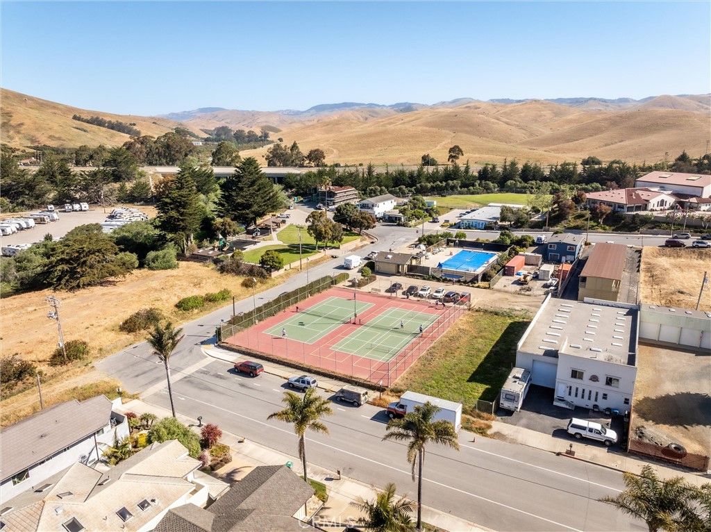Image 6 of property listing at 0 Ash Avenue, Cayucos, CA 93430