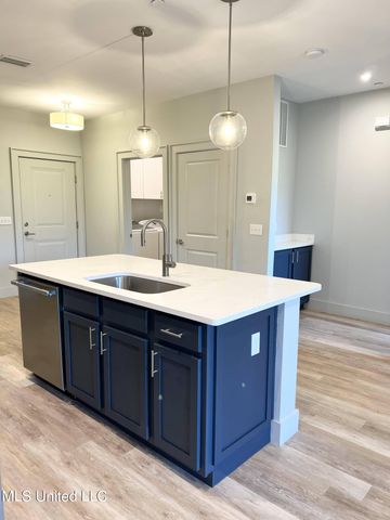 2501 Bienville Boulevard, 533, Ocean Springs, MS 39564