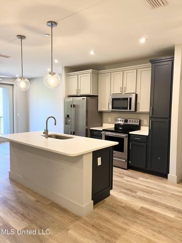 2501 Bienville Boulevard, 533, Ocean Springs, MS 39564