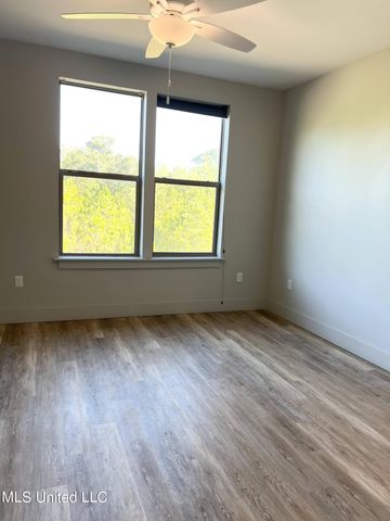 2501 Bienville Boulevard, 533, Ocean Springs, MS 39564