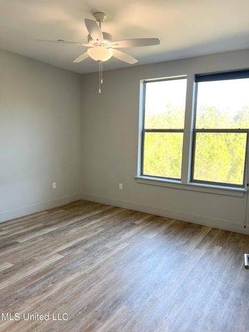 2501 Bienville Boulevard, 533, Ocean Springs, MS 39564