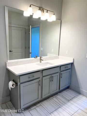 2501 Bienville Boulevard, 533, Ocean Springs, MS 39564