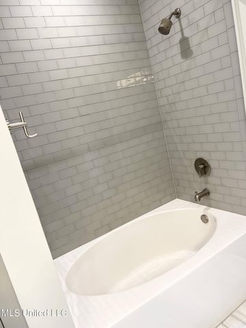 2501 Bienville Boulevard, 533, Ocean Springs, MS 39564