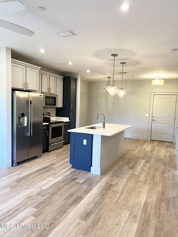 2501 Bienville Boulevard, 533, Ocean Springs, MS 39564
