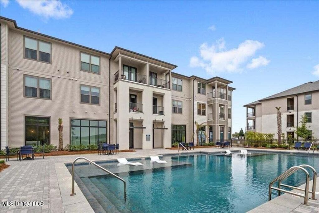2501 Bienville Boulevard, 533, Ocean Springs, MS 39564