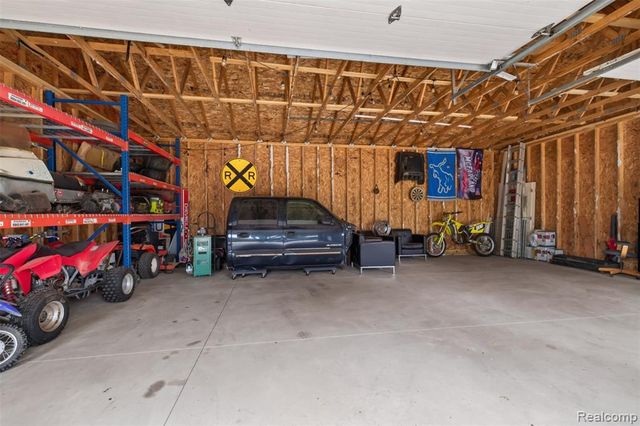 691 E Tennyson Avenue, Pontiac, MI 48340