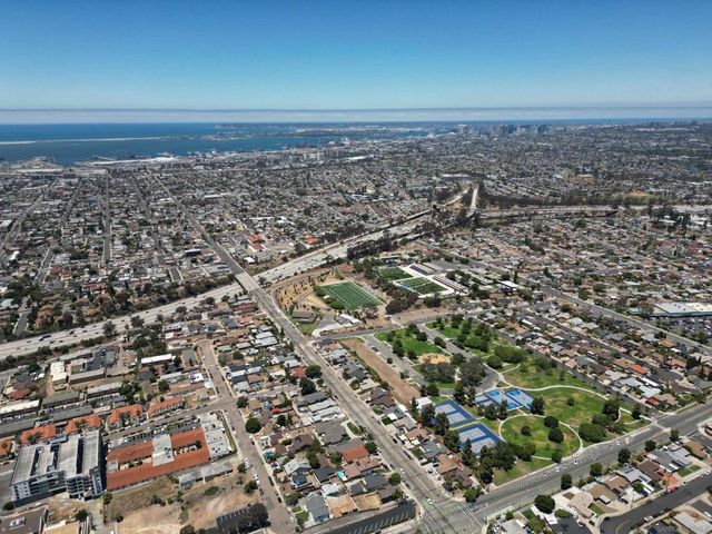 2307 9 E 5th, National City, CA 91950