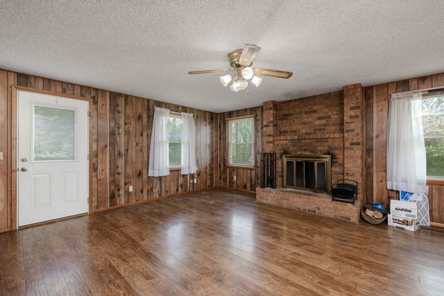1237 S Brite Avenue, Springfield, MO 65807