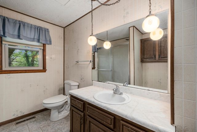 1237 S Brite Avenue, Springfield, MO 65807
