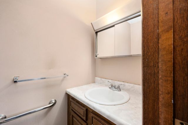 1237 S Brite Avenue, Springfield, MO 65807