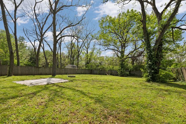 1237 S Brite Avenue, Springfield, MO 65807