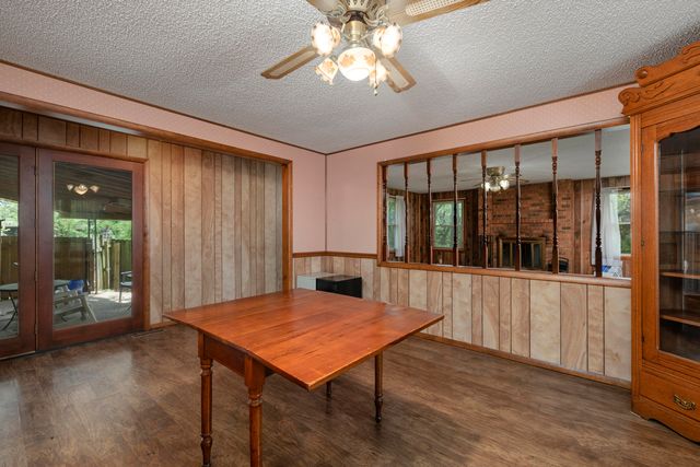 1237 S Brite Avenue, Springfield, MO 65807