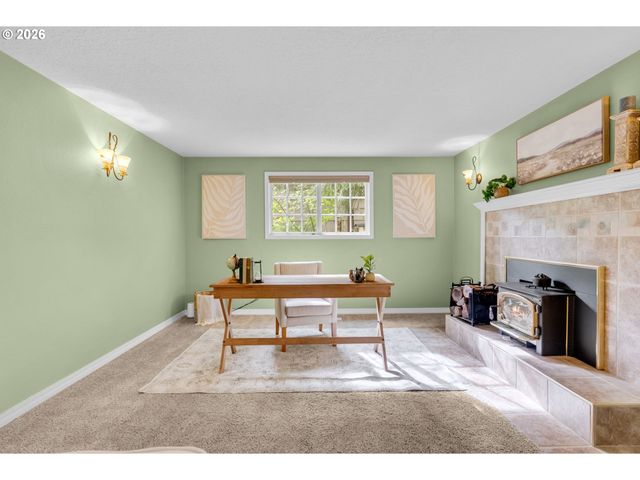 9255 Sw BOONES FERRY Rd, Portland, OR 97219