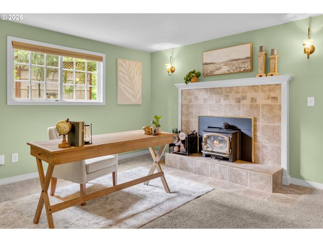 9255 Sw BOONES FERRY Rd, Portland, OR 97219
