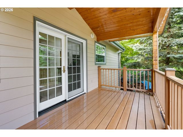9255 Sw BOONES FERRY Rd, Portland, OR 97219