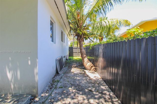 360 NE 116th ST, Miami, FL 33161