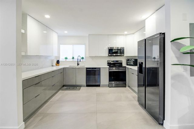 360 NE 116th ST, Miami, FL 33161