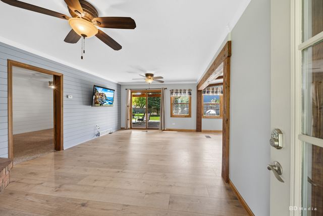 12343 S 70th Avenue, Palos Heights, IL 60463