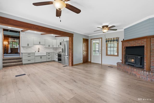12343 S 70th Avenue, Palos Heights, IL 60463