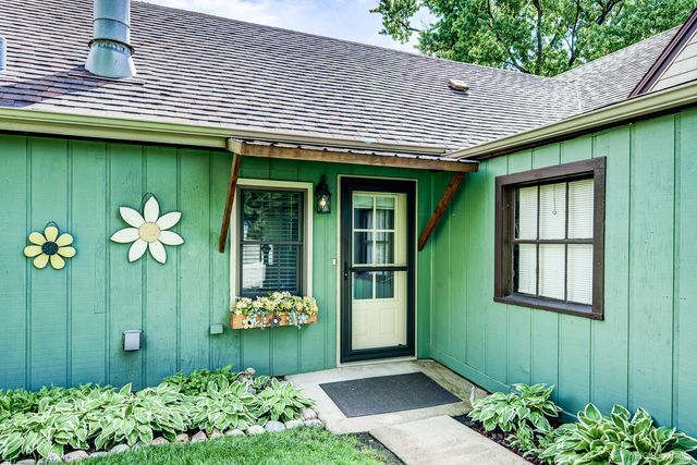 12343 S 70th Avenue, Palos Heights, IL 60463