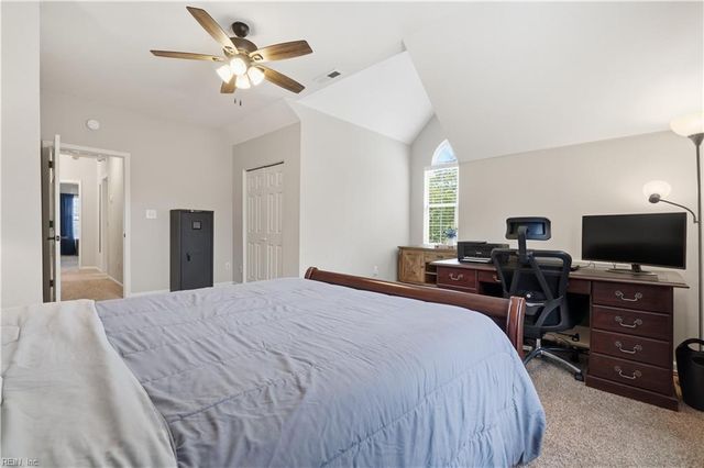 2713 Livingston LOOP, Virginia Beach, VA 23456