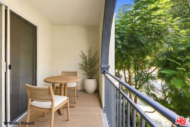 12963 Runway Road 218, Los Angeles, CA 90094