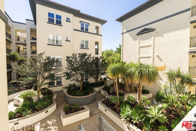 12963 Runway Road 218, Los Angeles, CA 90094