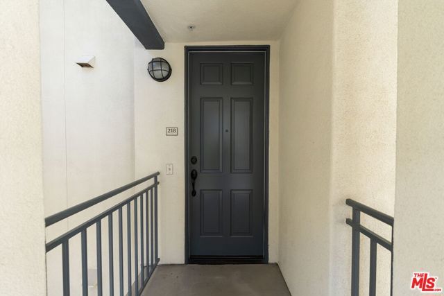 12963 Runway Road 218, Los Angeles, CA 90094