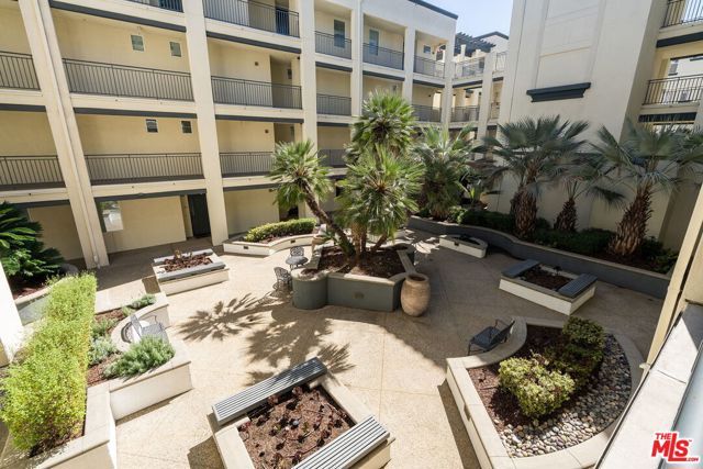 12963 Runway Road 218, Los Angeles, CA 90094