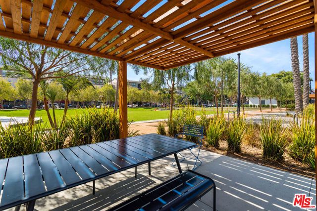 12963 Runway Road 218, Los Angeles, CA 90094
