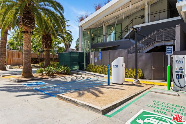 12963 Runway Road 218, Los Angeles, CA 90094