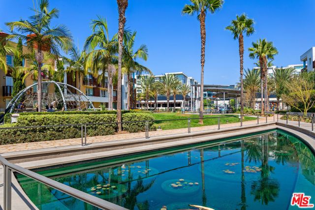 12963 Runway Road 218, Los Angeles, CA 90094