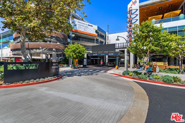 12963 Runway Road 218, Los Angeles, CA 90094