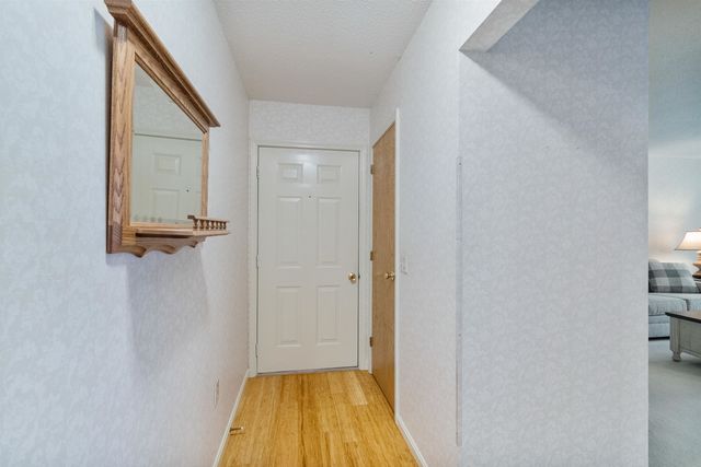 34 Brickyard Rd Unit 14, Essex Junction, VT 05452