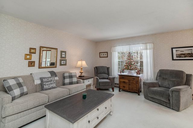 34 Brickyard Rd Unit 14, Essex Junction, VT 05452