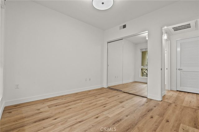 21301 Erwin Street 206, Woodland Hills, CA 91367