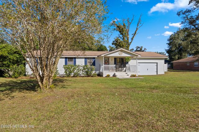 2343 LEONARDO Lane N, Jacksonville, FL 32218
