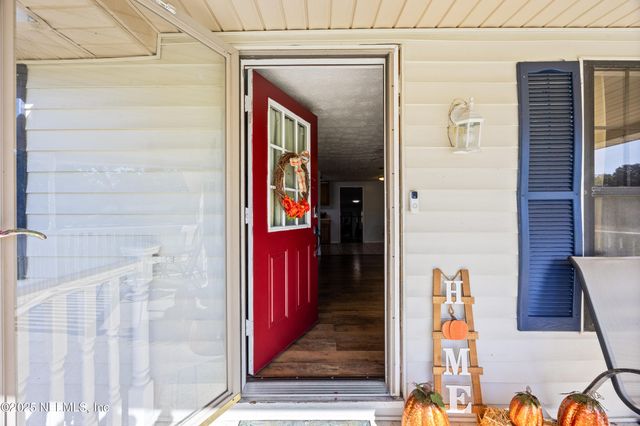 2343 LEONARDO Lane N, Jacksonville, FL 32218