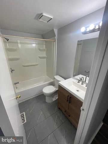 400 BARCLAY WALK, Cherry Hill, NJ 08034