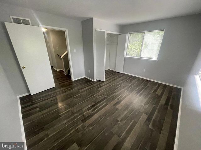 400 BARCLAY WALK, Cherry Hill, NJ 08034