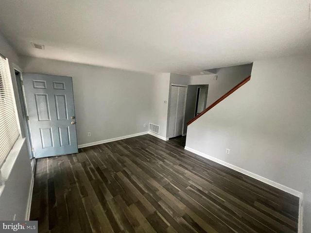 400 BARCLAY WALK, Cherry Hill, NJ 08034