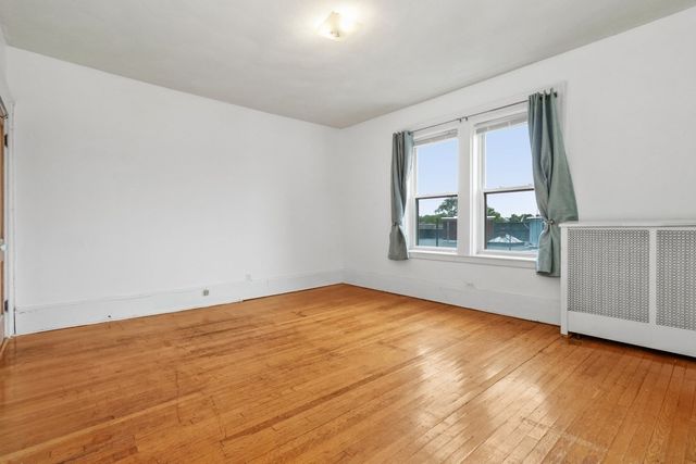 1267 Commonwealth Ave 7, Boston, MA 02134