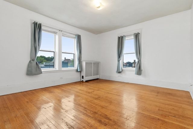 1267 Commonwealth Ave 7, Boston, MA 02134