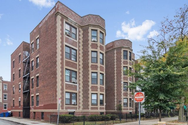 1267 Commonwealth Ave 7, Boston, MA 02134