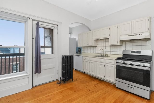 1267 Commonwealth Ave 7, Boston, MA 02134