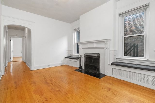 1267 Commonwealth Ave 7, Boston, MA 02134
