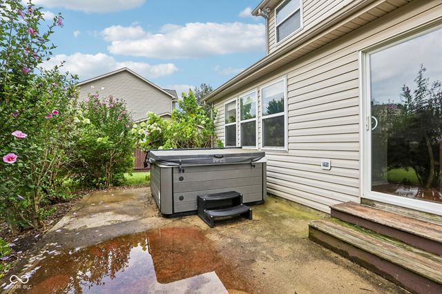 7194 Rodney Place, Noblesville, IN 46062