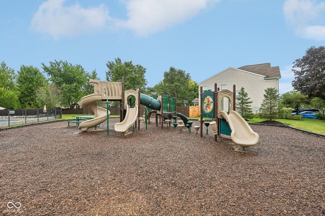 7194 Rodney Place, Noblesville, IN 46062