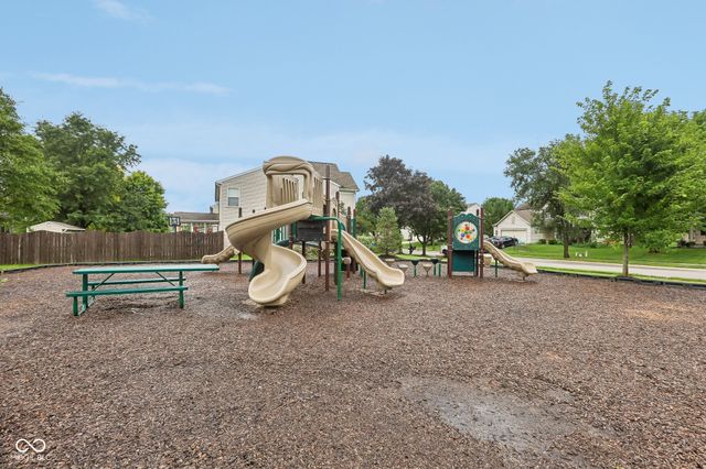 7194 Rodney Place, Noblesville, IN 46062