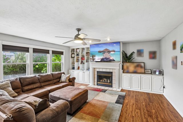 7194 Rodney Place, Noblesville, IN 46062